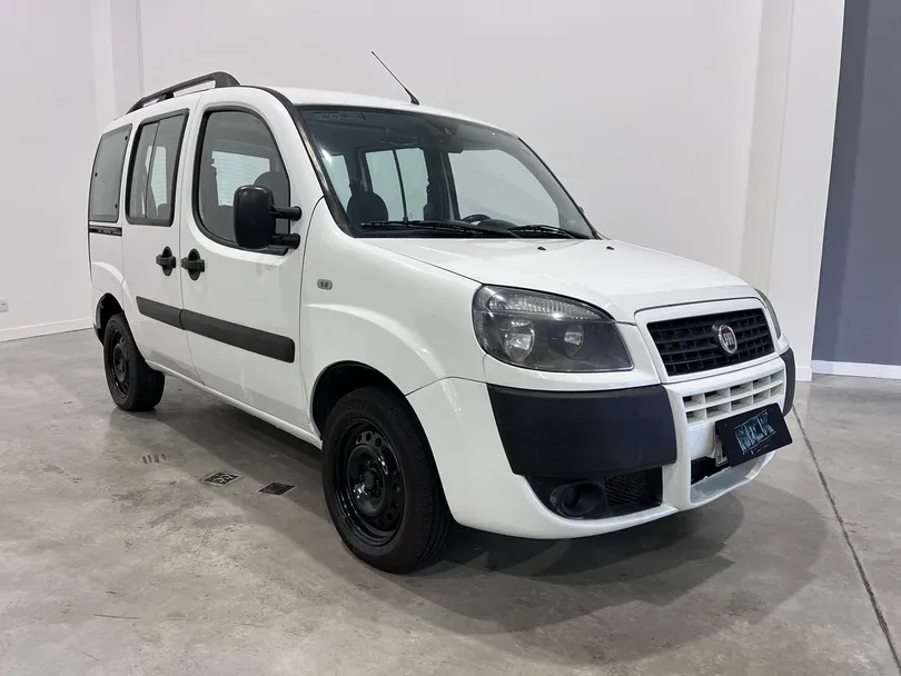 Fiat Doblo ESSENCE 1.8 Flex 16V 5p